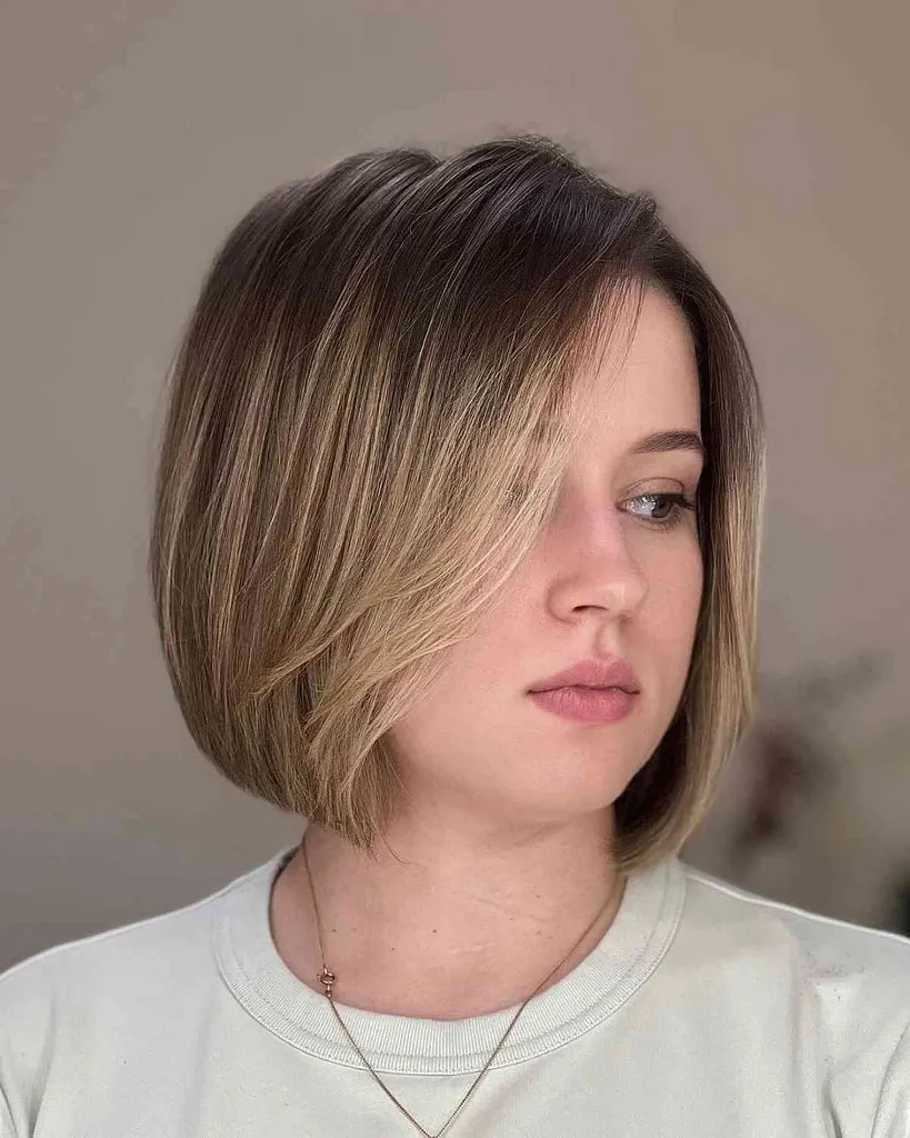 23 glostantys trumpi kirpimai ovaliems veidams 2025 m