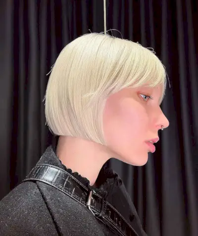 Jaw-Length Short Bob Hairstyle