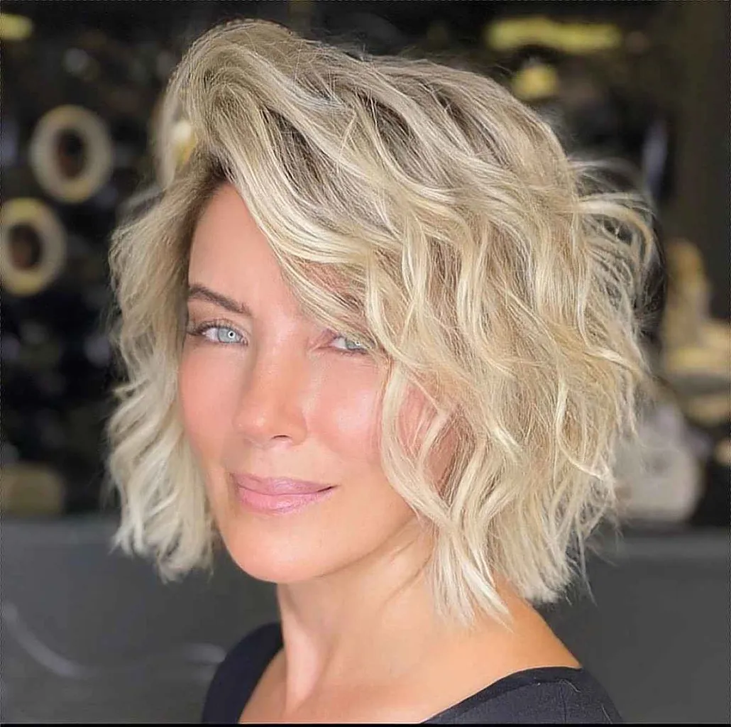 bucle de plajă ciufulite' title=