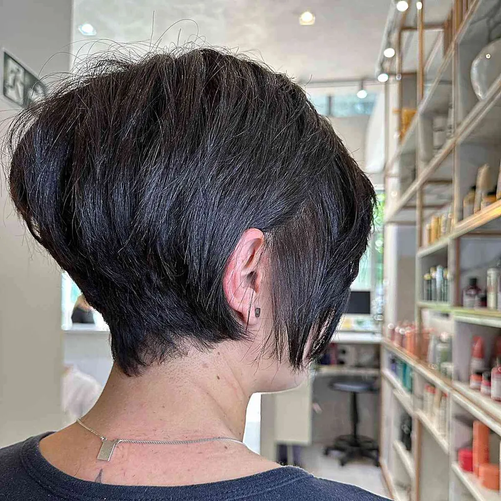 Superkort vinklad staplad wedge Bob' title=