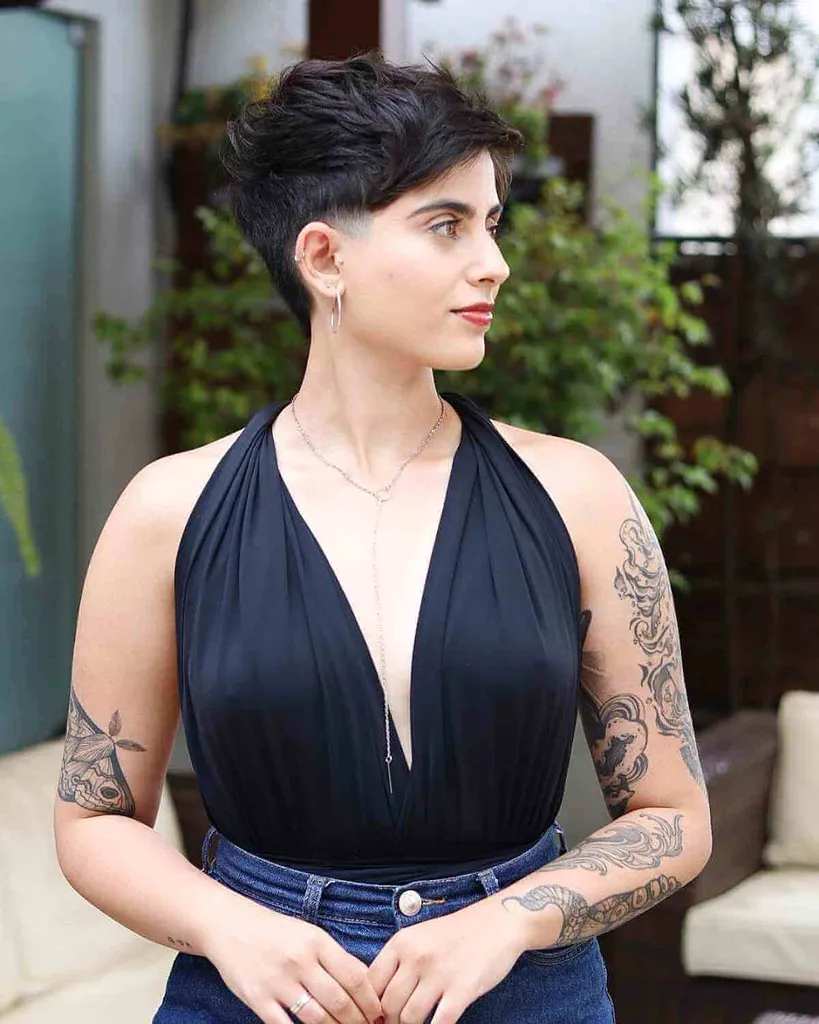 חום כהה מנותק מרקם מבולגן' title=