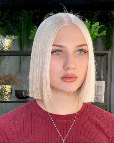 sleek middle-parted neck-length bob