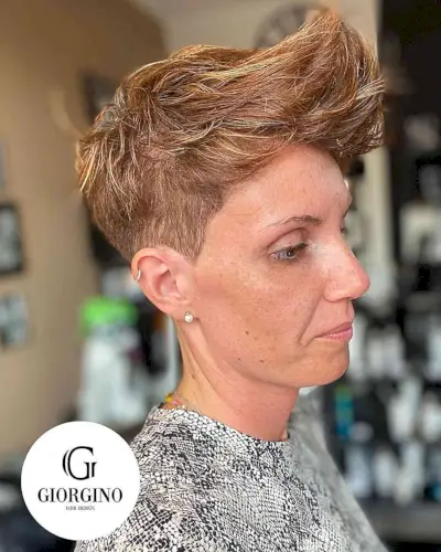 Layered Spiky Quiff Hairstyle with Highlights for Ladies
