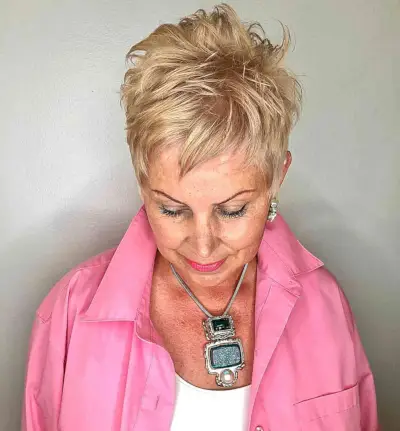 39 billeder og ideer om modigt og torneret hår til 2024