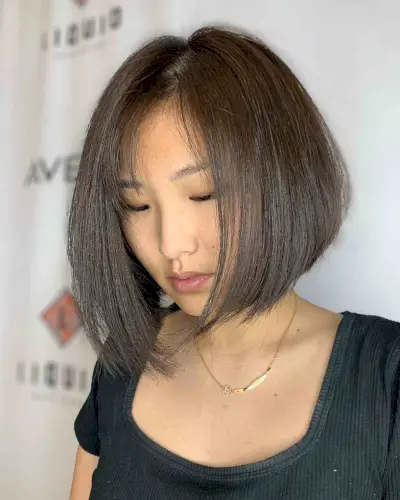 Sharp Bob Cut on Chocolate Brown Thin Hair