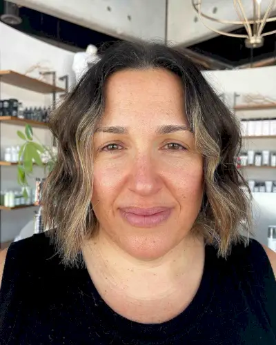 Middle Part on a Short Thin Shattered Bob Cut