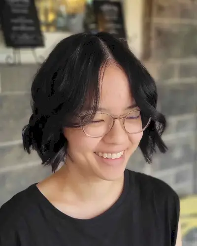 Short Thin Black Sliced Bob with Loose Curls