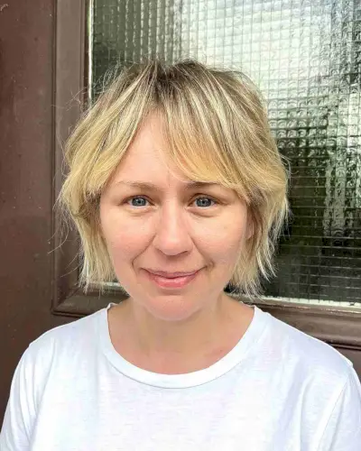 Short Shattered Bob with Side Bangs for Thin Hair