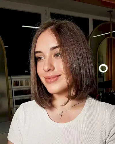 Neck-Grazing Sleek and Straight Italian Bob on Finer Hair