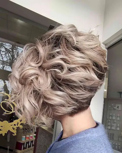 Rooted Thick Waves for Short Hair
