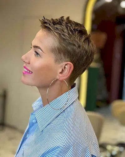 Pixie Crop with Spiky Shorter Layers