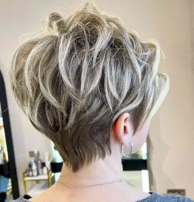 Voluminous Layered Bob Cut at Ear-Length