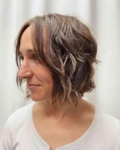 Short Razor Cut Shag with Layers for Thin Hair