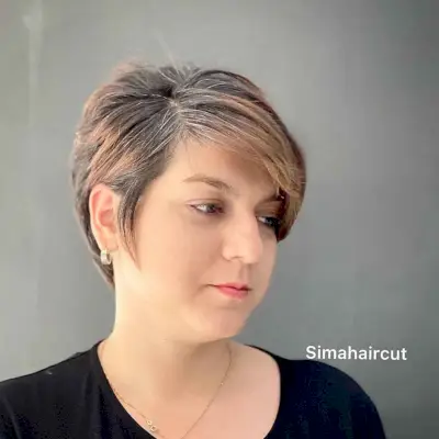 Tapered Pixie Haircut for Ladies with Double Chins