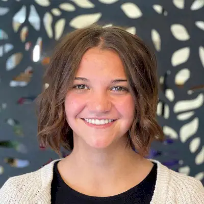 Tousled Loose Waves on Short Neck-Length Hair