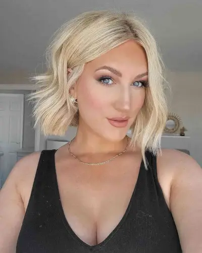 One-Length Bob with Textured Ends Cut at Neck-Length