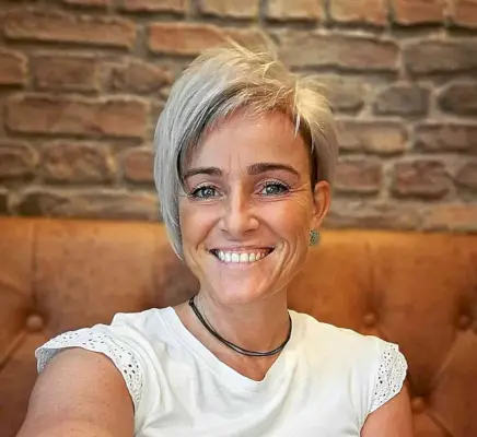 Chopped Uneven Pixie Hair with Deep Side Part