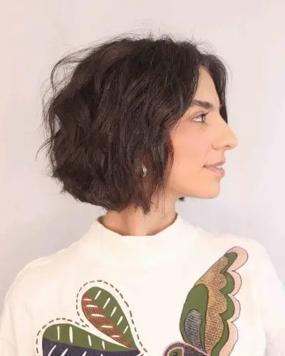 Short One-Length Choppy Layered Bob