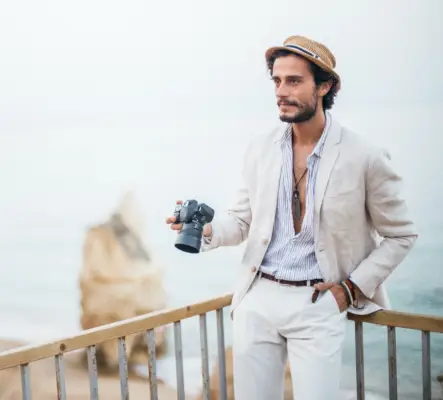 Tenue de mariage sur la plage pour hommes, séparations de couleur neutre