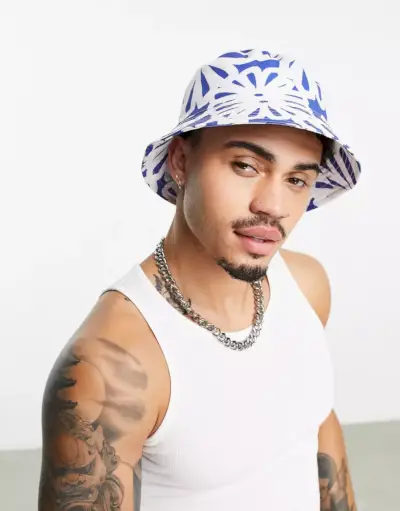 Muži v štýle Coachella