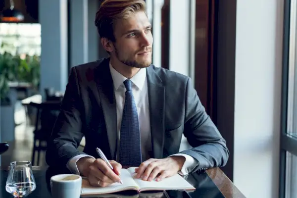 Biznesa formāls vīriešu stils