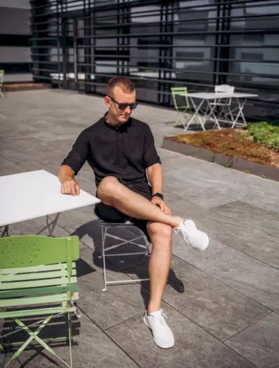 Črne poletne obleke Moške bele superge