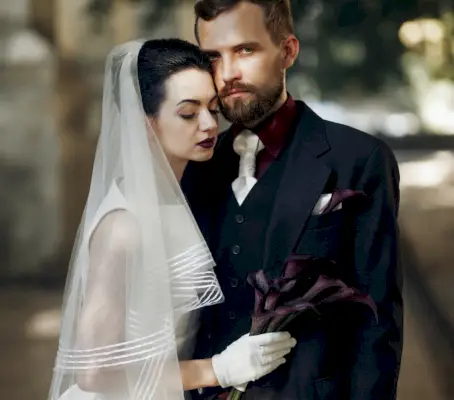 Scelte di tessuti per lo sposo stagionali