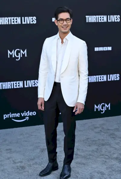 Sukollawat Kanaros Traje Blanco Hombre