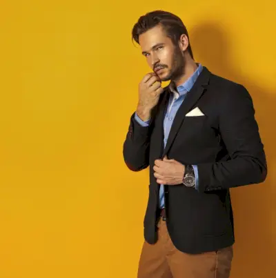 homem blazer camisa chinos negócios casual
