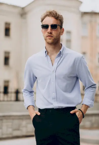 Colori della camicia elegante. Carnagione chiara