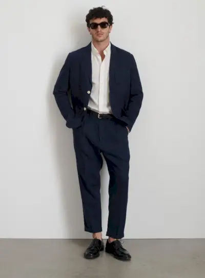 Marineblauw linnen pak zomerse bruiloftslook Alex Mill