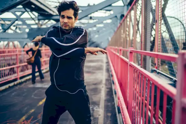 Survêtement mode homme des années 2000