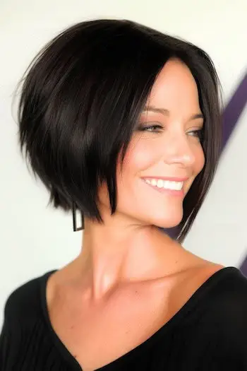 Peinado Bob fragmentado para cabello fino.