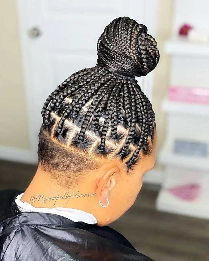 Rygg flette stil med en underskjæring' title=