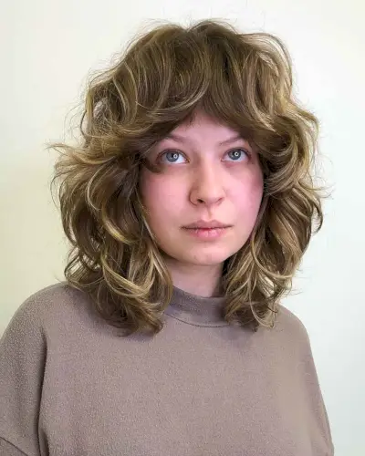 Layered Wavy Hair with Shaggy Bangs