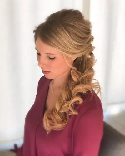 Romantic Side Ponytail