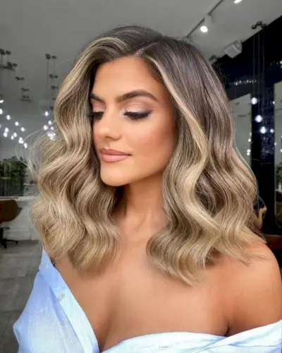 Gorgeous Medium-length soft waves for bridesmaid