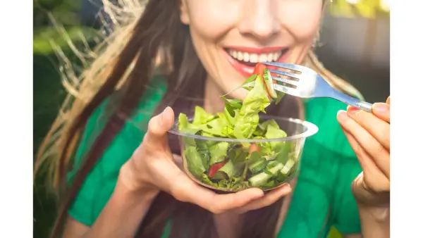 Improve mindfulness at work by eating healthy